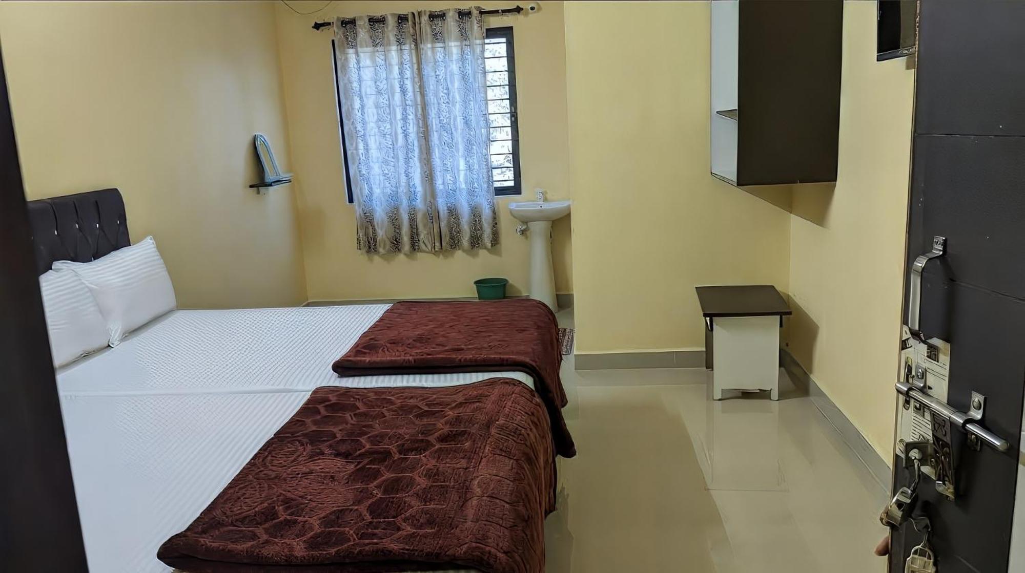Kamath Inn Māvalli Extérieur photo